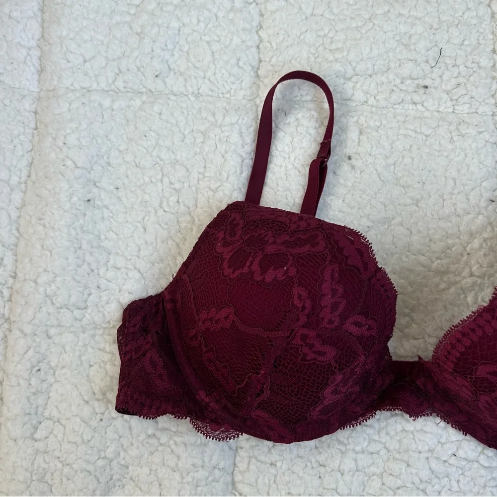 LA SENZA Burgundy Lace Push-Up Bra with Adjustable Straps - Picture 3 of 8